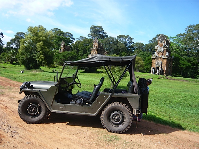 Angkor Wat by Jeep! One Day, Small Circuit - Backpackerbookings